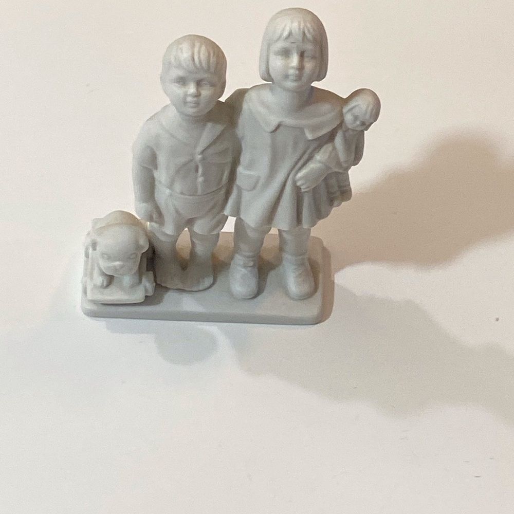 The Little Pals Lawn Memorial-Park Assn Glendale,Calif Bisque Porcelain Figures - Picture 14 of 14